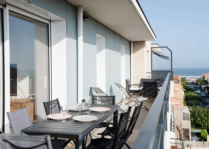 Lumineux Et Climatise Avec Wifi Et Parking A Narbonne-plage - Fr-1-409-202 *