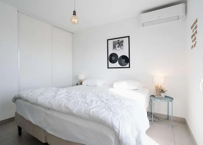 Διαμέρισμα Lumineux Et Climatise Avec Wifi Et Parking A Narbonne-plage - Fr-1-409-202 *